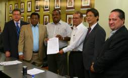 TSE frenó alianza entre el Partido Liberal y el Pinu