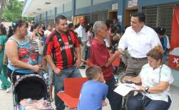 Libre lleva brigada médica a Chamelecón