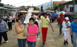 Feligresía demostró devoción ante el sufrimiento de Jesús