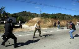 Al menos 9 heridos por protesta en frontera entre Honduras y El Salvador