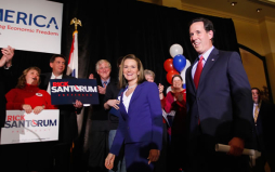 Santorum: 'El conservadurismo está vivo en Misuri y Minesota'