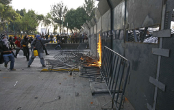 Peña Nieto promete recuperar la paz en México