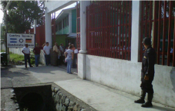 Realizan primer desajolo de colegio tomado