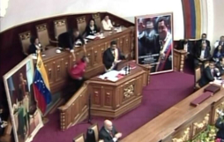 Venezuela: Un hombre interrumpió a Maduro durante su discurso