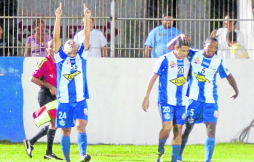 Victoria superó al Platense y empieza a presionar