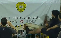 Diego Maradona agredió a un aficionado en Dubai