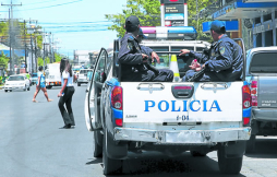 50,000 llamadas al mes recibe el 911 en Honduras