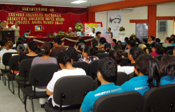 Alumnos del Intae suspenden huelga