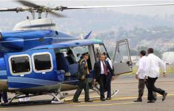 Presidente Lobo Sosa viaja a Colombia para recibir condecoración
