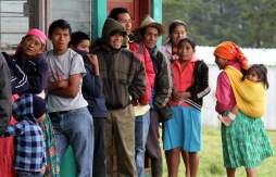 Fotos: Hondureños acuden a las urnas con esperanza y denuncias