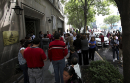 Sismo de 4.9 grados estremece a México