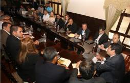 Medios empiezan a estructurar propuesta de autorregulación