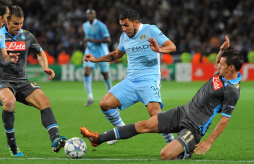 Manchester City se estrella contra el Napoli en su debut en la Champions