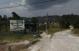 Cisma en Iglesia de occidente por política, negocios y mujeres