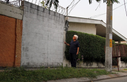 Reclaman uso de áreas libres en Jardines del Valle