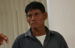 Dan arresto domiciliario a hombre que abusó de su hija por 34 años