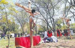 'Los hondureños viven en permanente Viernes Santo”