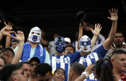 Refuerzan seguridad para evitar que maras se cuelen en partido