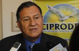 Ministro de Seguridad dispuesto a comparecer ante la justicia