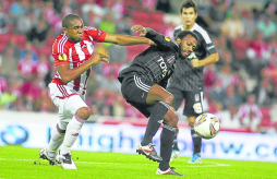 Stoke City y Wilson Palacios logran su primer triunfo en la Europa League