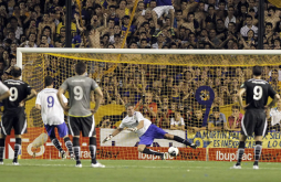 Martín Palermo vivió con emoción su fiesta de despedida