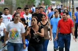 Mujeres trabajadoras embarazadas están más discriminadas por la crisis