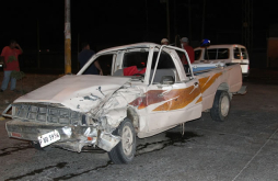 Choque entre pick up y rapidito: 3 heridos