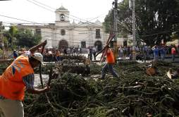 Lodo y destrucción dejan lluvias en Tegucigalpa
