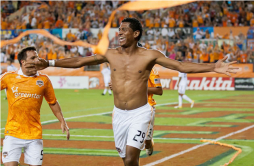 Costly, nominado al Más Popular del Mundo