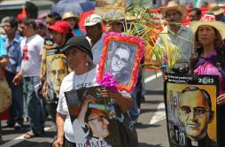 Salvadoreños abogan por pronta beatificación de arzobispo Romero