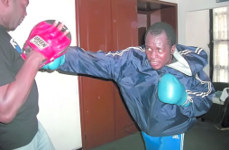 'Muñeco” González prepara próxima pelea