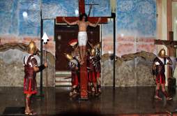 Honduras: Reviven pasión y muerte de Jesús en Viernes Santo