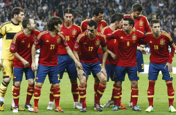 España partió a Costa Rica con la cabeza alta pese a la derrota