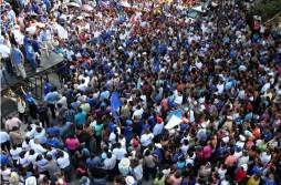 Nacionalistas marchan por inscripción de Ricardo Álvarez