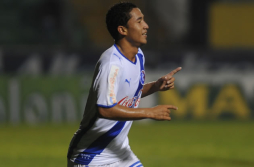 Olimpia estrenó a Roque Alfaro en el banquillo del Platense