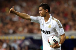 Cristiano Ronaldo: 'No cierro la puerta a ningún club, pero el Barça sería una muy lejana'