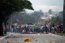 Los 'indignados' brasileños convocan nuevas protestas