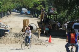 Pavimentan calles en el centro de Choloma