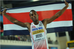 Nery Brenes logra un histórico oro para Costa Rica en 400 metros