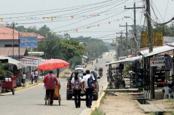 Vecinos y comerciantes cansados de los apagones