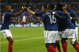 Francia gana y se jugará el pase con Bosnia