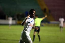 Olimpia va por el liderato contra Kansas