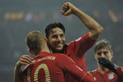 Munich golea pero debe esperar