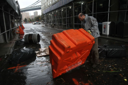Nueva York despierta sin luz, transporte y aislada tras pesadilla de Sandy
