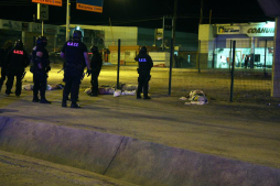 Hallan cuatro cadáveres colgados de un puente en el norte de México