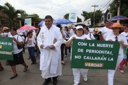 Fieles de la parroquia Guadalupe claman paz y justicia