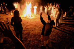 Curso de fin de mundo explora cataclismo actual