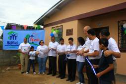 Hábitat dona vivienda en Villanueva