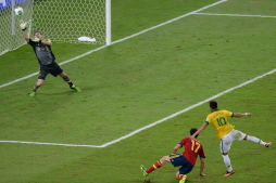 La Brasil de Neymar humilla y cierra el ciclo glorioso de España