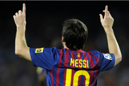 Messi logra su primer triplete de la temporada y ya suma nueve goles